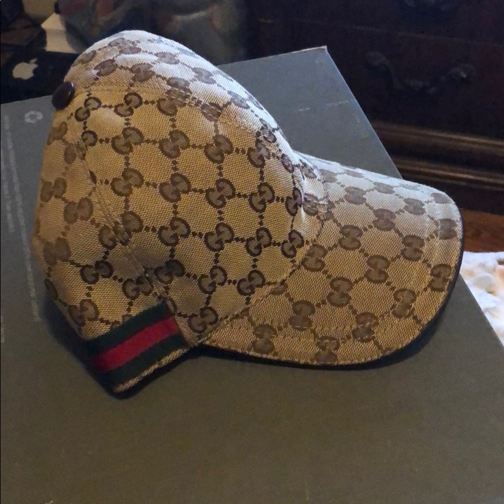 Gucci hat